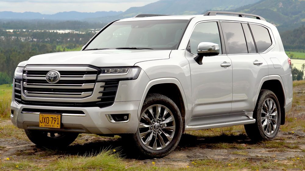 Toyota Land Cruiser 300 / Prado 250 — Used 4x4 Off-Road SUV for export from China